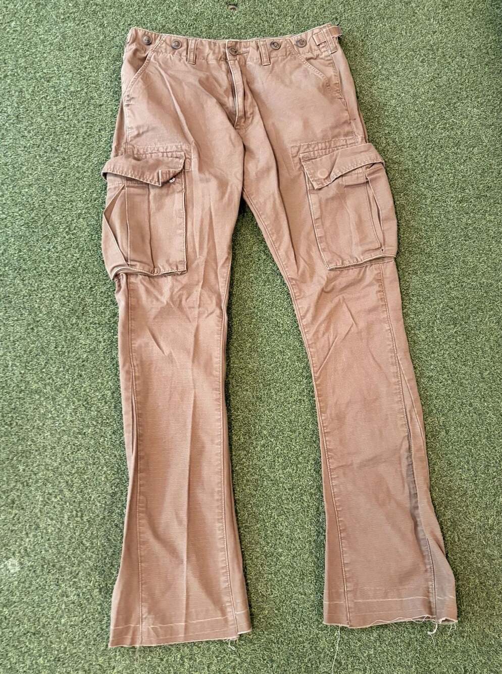 Mnml Cargo Pants in Brown